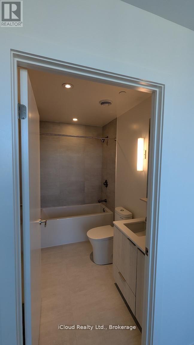 2414 - 120 Broadway Avenue E, Toronto, Ontario  M4P 0A9 - Photo 11 - C13080666