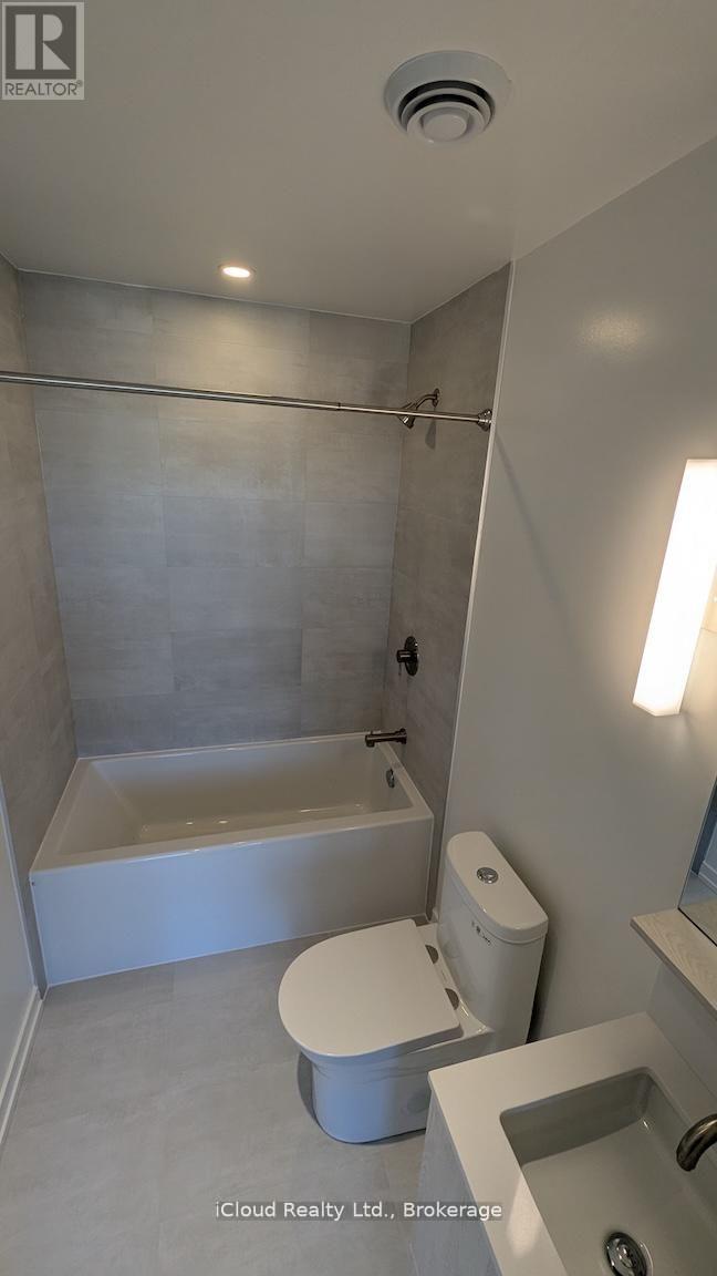 2414 - 120 Broadway Avenue E, Toronto, Ontario  M4P 0A9 - Photo 12 - C13080666