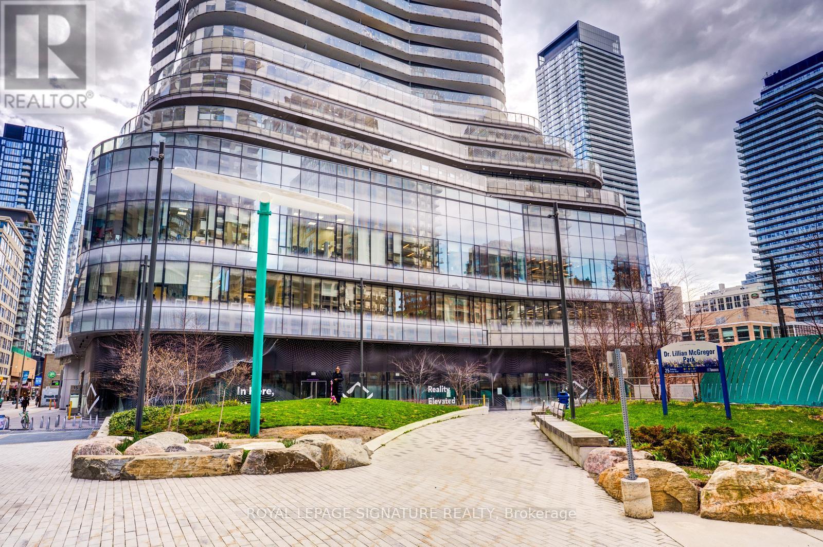 223 - 15 Wellesley Street W, Toronto, Ontario  M4Y 0G7 - Photo 2 - C13080728