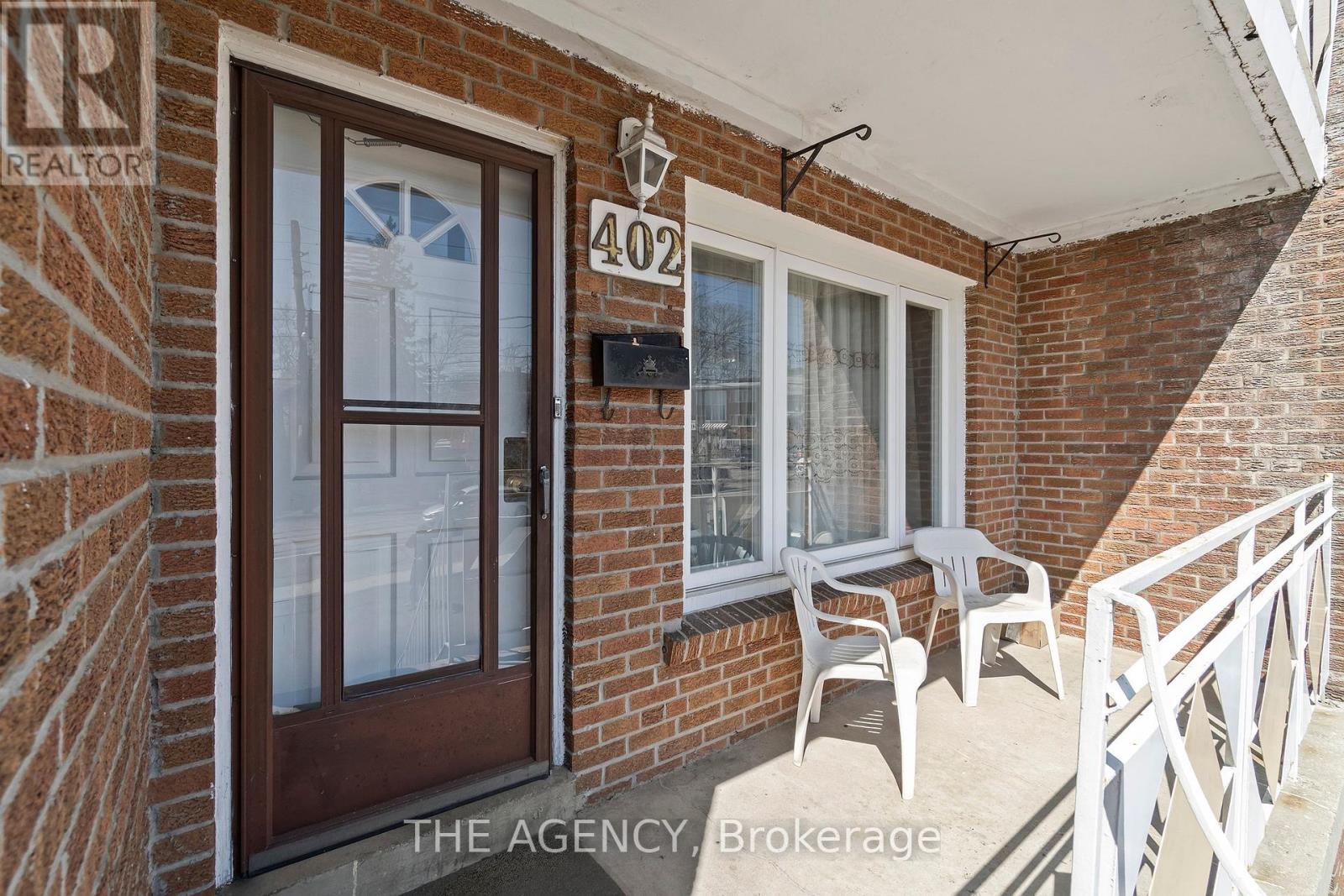 402 Kingston Road, Toronto, Ontario  M4L 1T9 - Photo 2 - E13080670