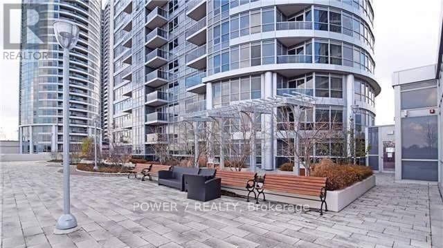 1504 - 151 Village Green Square, Toronto, Ontario  M1S 0K5 - Photo 3 - E13080768