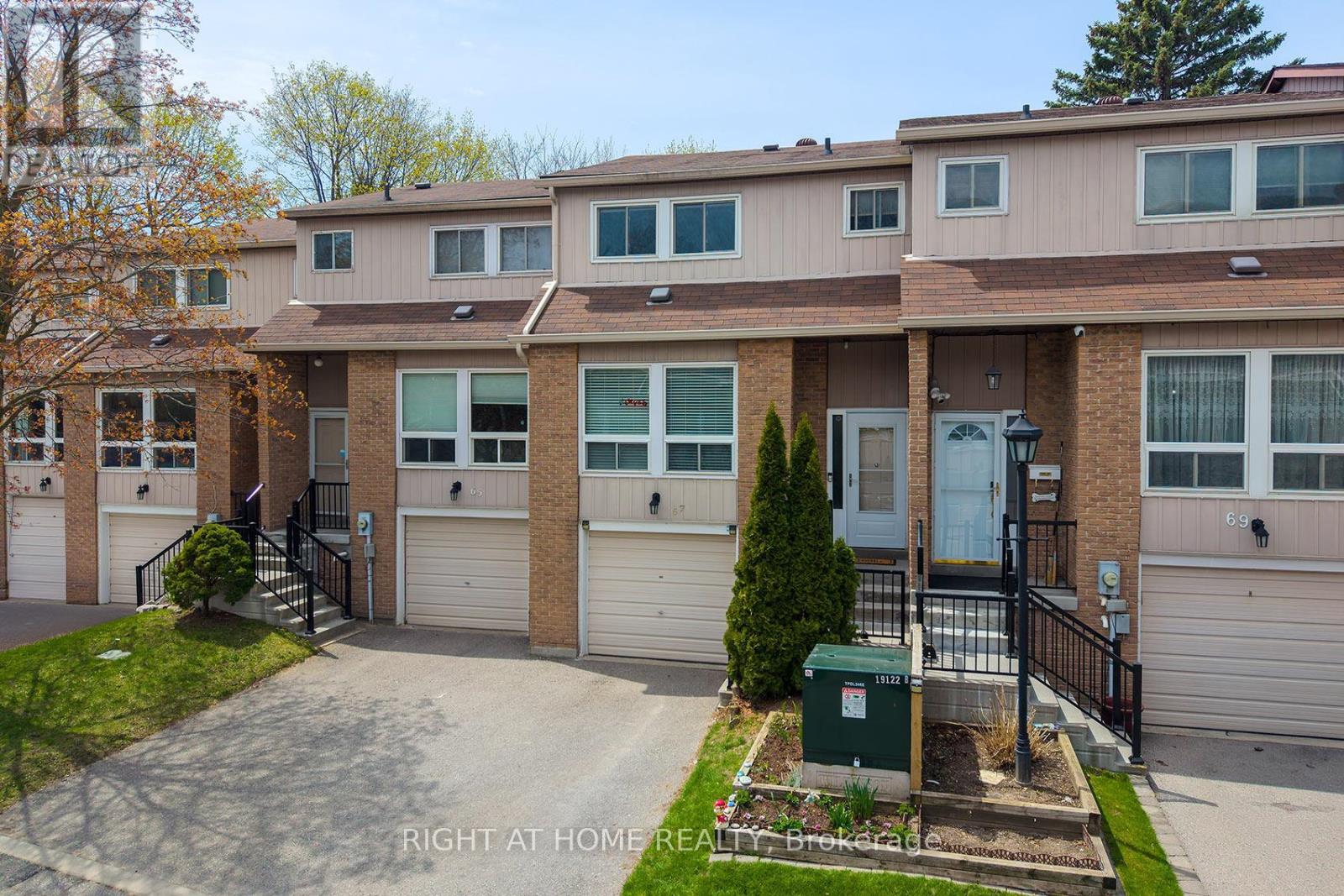 67 WILLOWS LANE, Ajax, Ontario