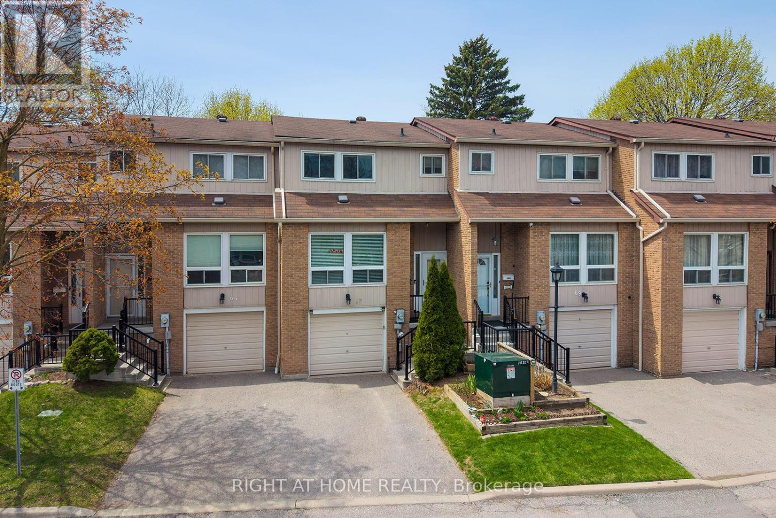 67 Willows Lane, Ajax, Ontario  L1S 6E7 - Photo 5 - E13080790