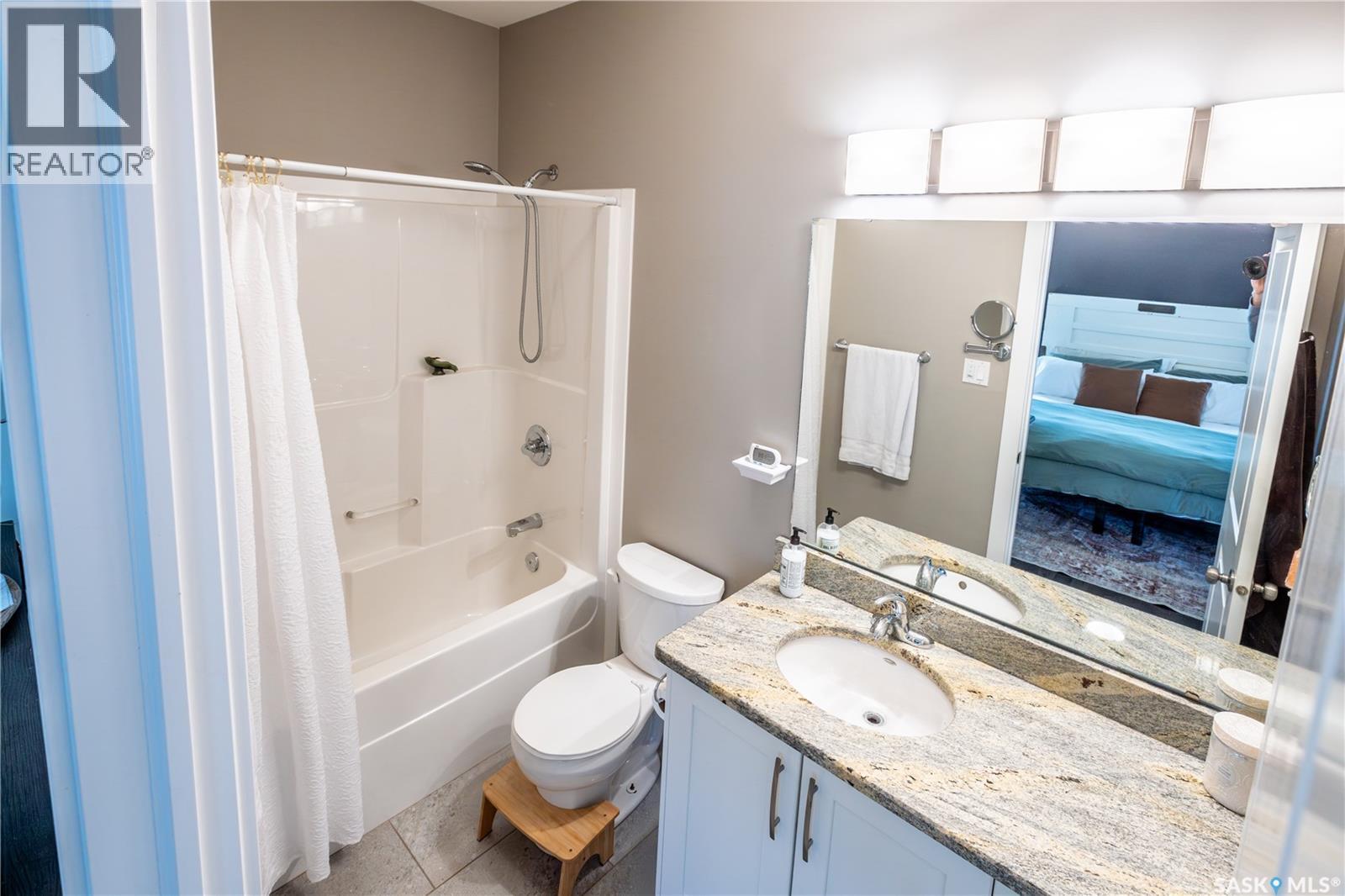 132 Everton Crescent, Moose Jaw, Saskatchewan  S6K 0A3 - Photo 13 - SK034745