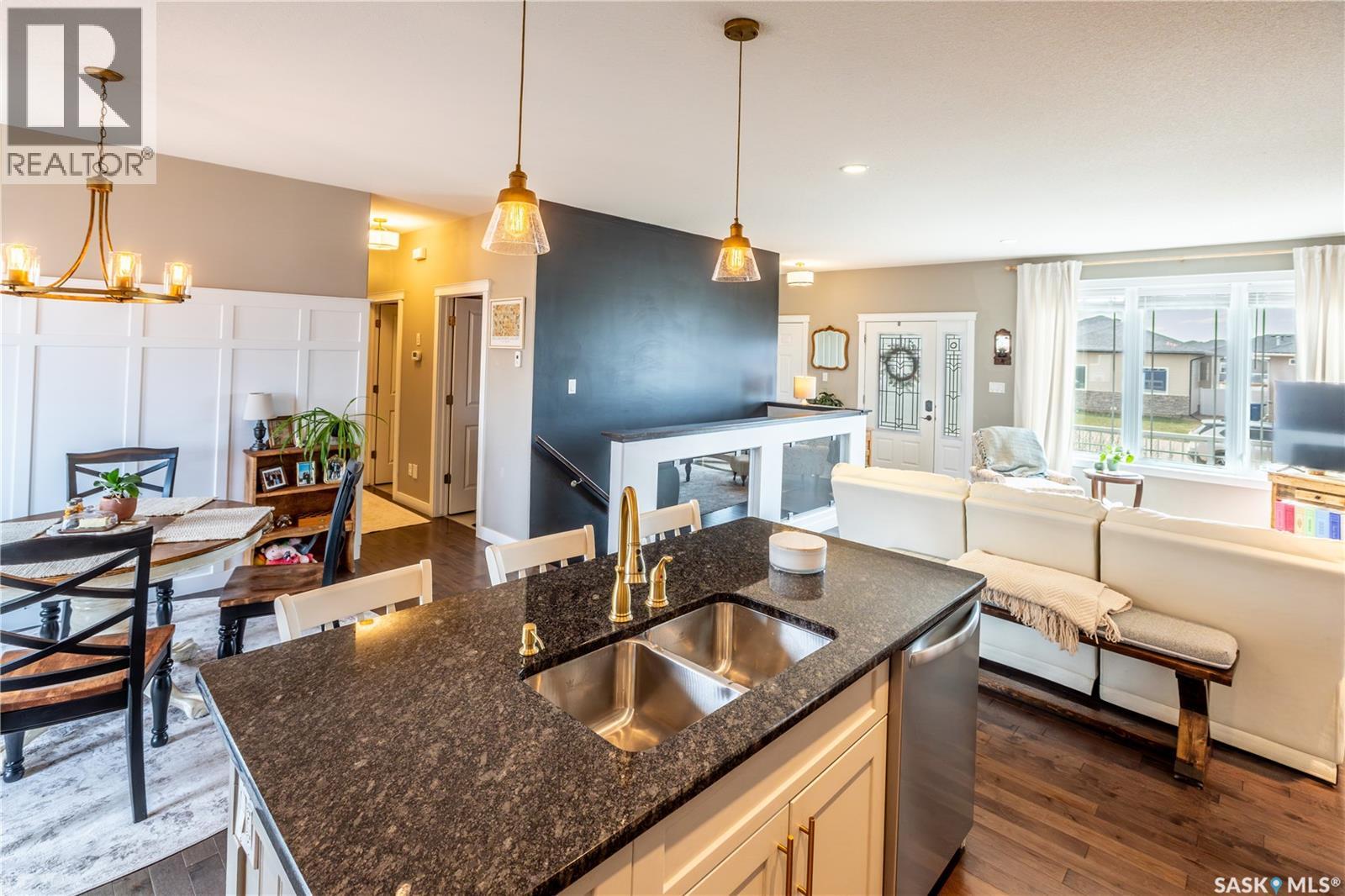 132 Everton Crescent, Moose Jaw, Saskatchewan  S6K 0A3 - Photo 6 - SK034745
