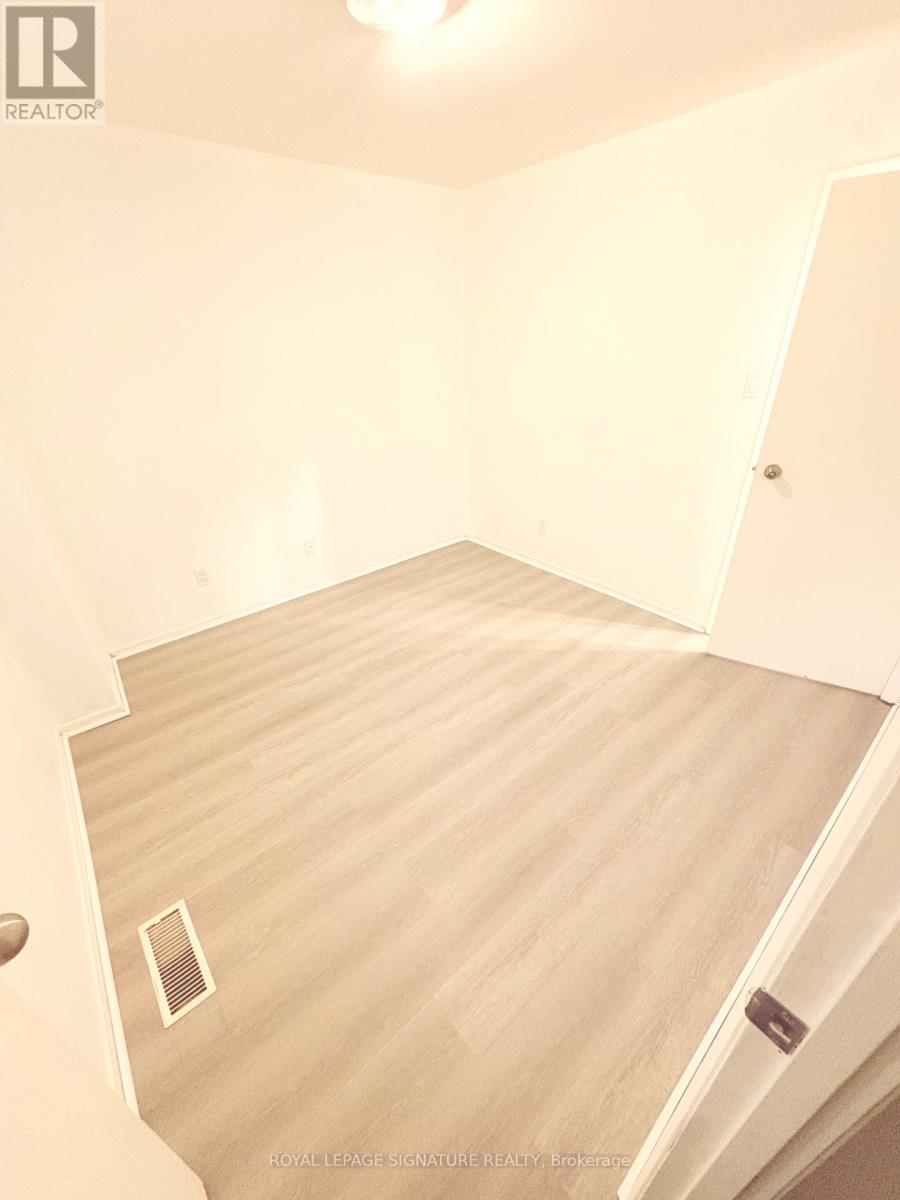 237 Pickering Street, Toronto, Ontario  M4E 3J9 - Photo 9 - E13080794