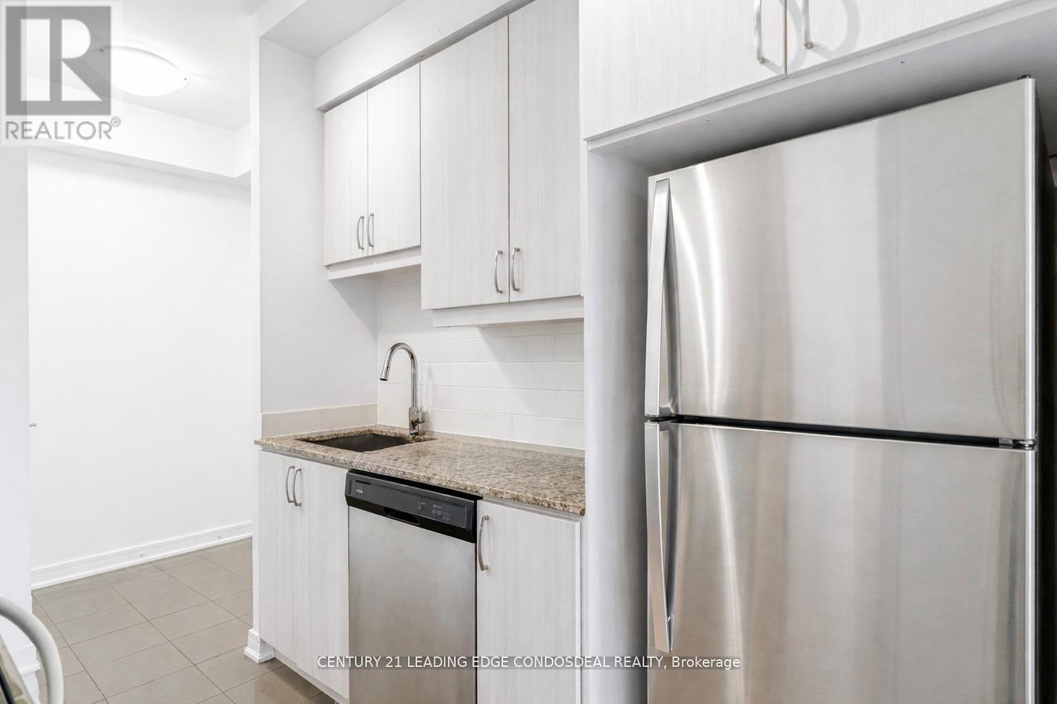 1712 - 9205 Yonge Street, Richmond Hill (Langstaff), Ontario  L4C 1V5 - Photo 10 - N13080676