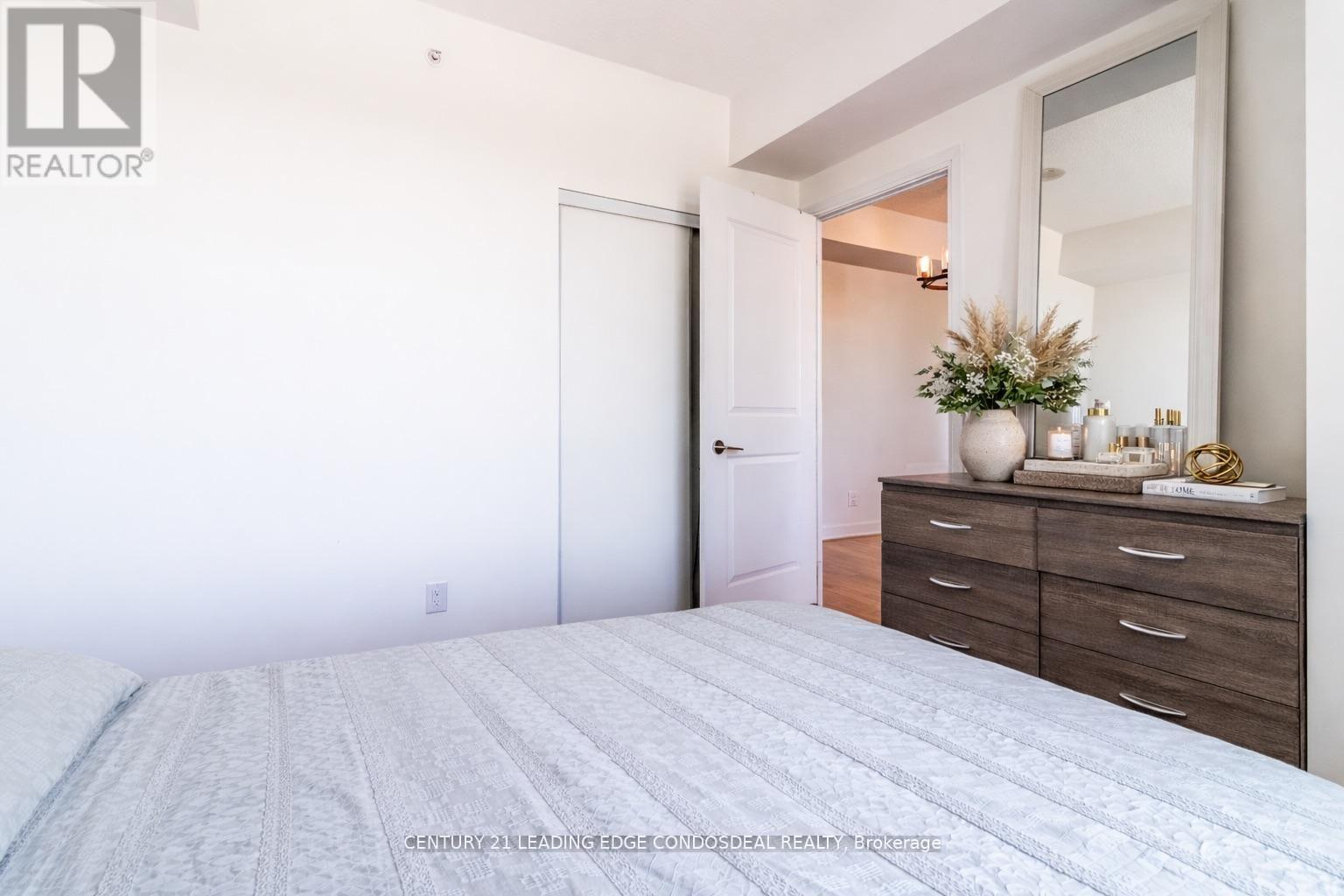1712 - 9205 Yonge Street, Richmond Hill (Langstaff), Ontario  L4C 1V5 - Photo 8 - N13080676