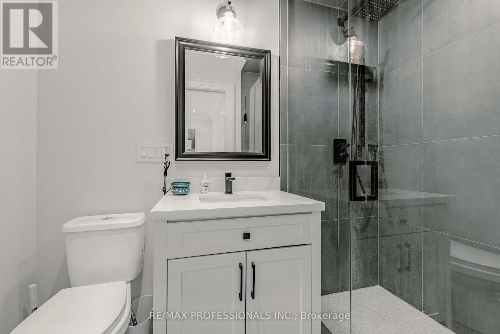 152 Wells Street, Aurora, Ontario  L4G 1T7 - Photo 29 - N13080702