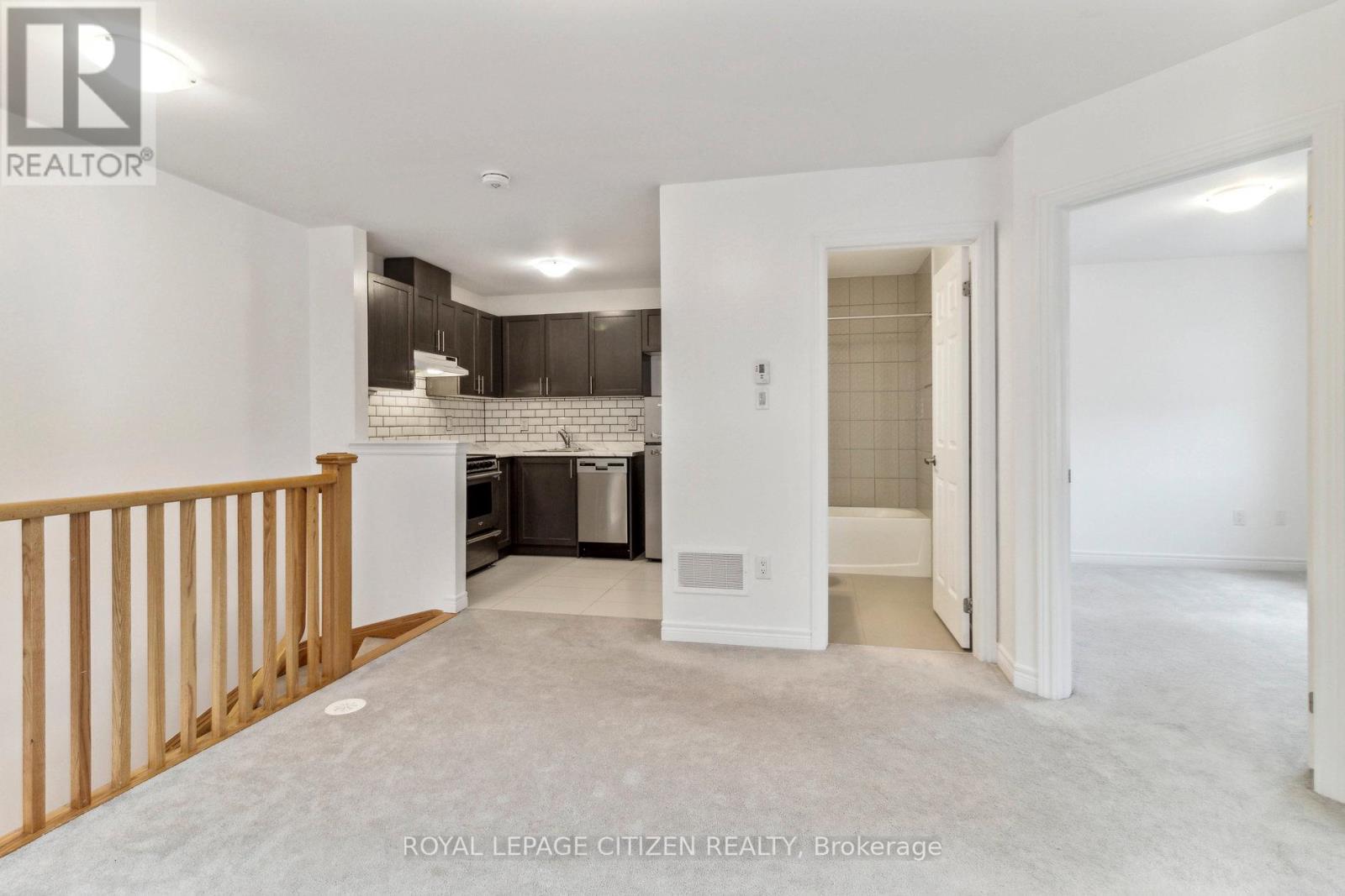 B - 526 White's Hill Avenue, Markham, Ontario  L6B 0J9 - Photo 20 - N13080714