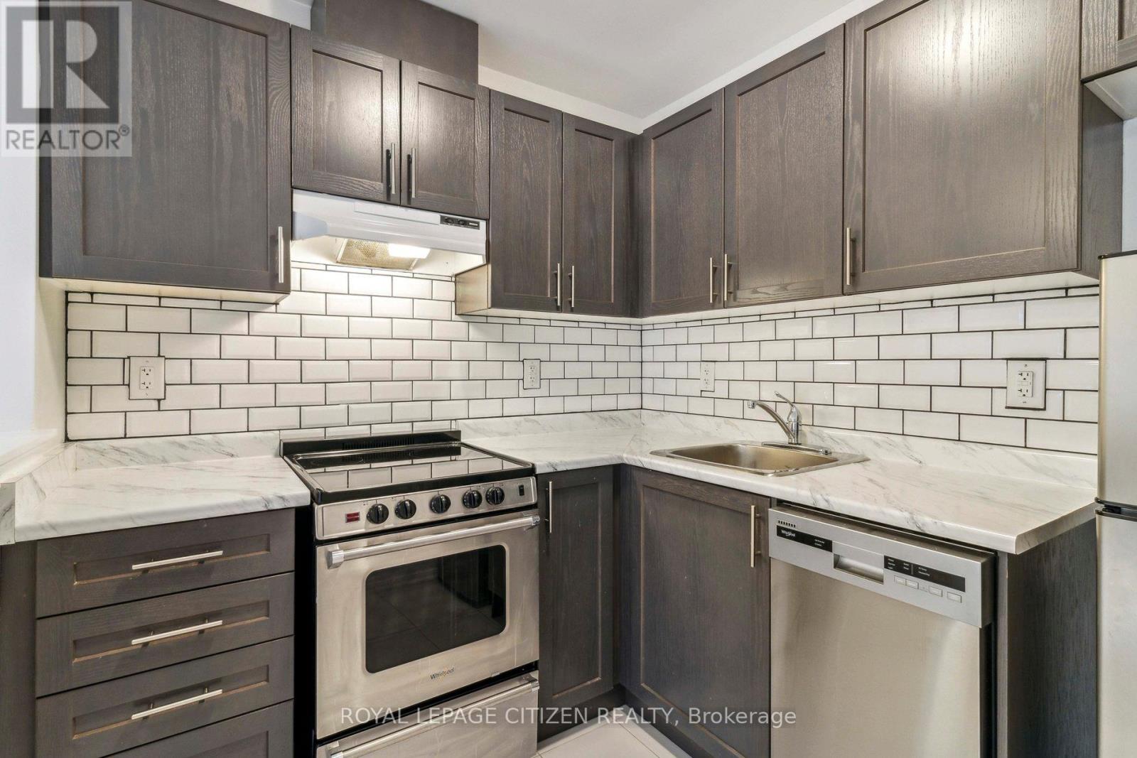 B - 526 White's Hill Avenue, Markham, Ontario  L6B 0J9 - Photo 22 - N13080714