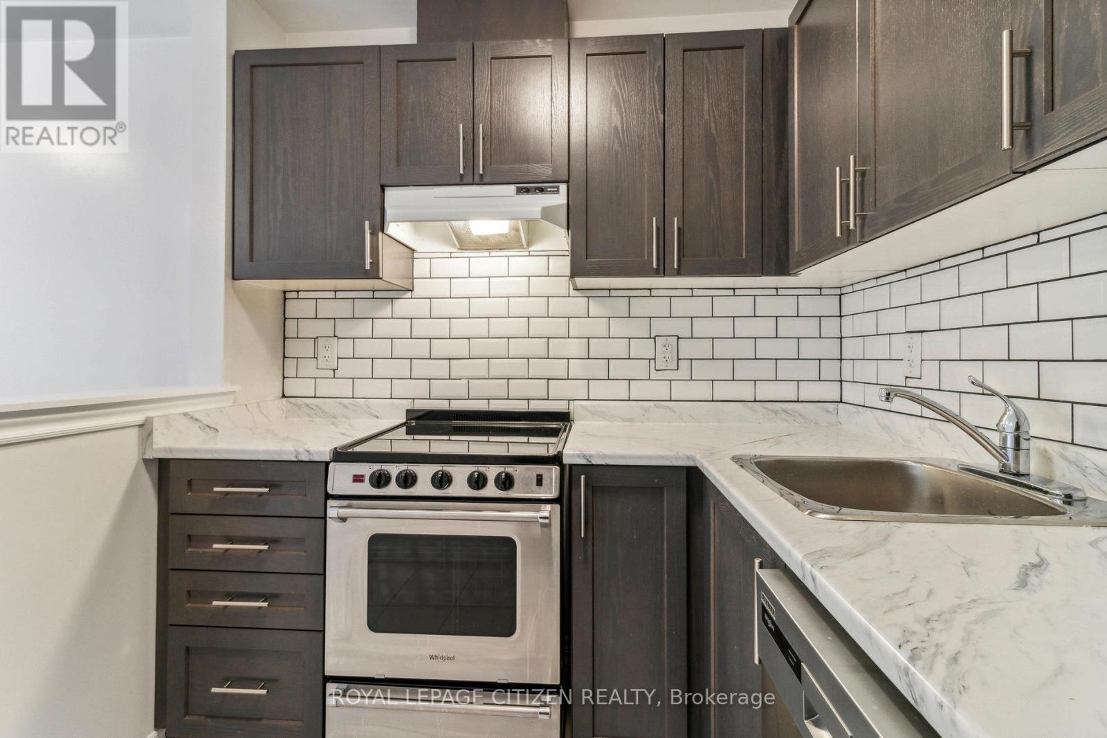 B - 526 White's Hill Avenue, Markham, Ontario  L6B 0J9 - Photo 23 - N13080714