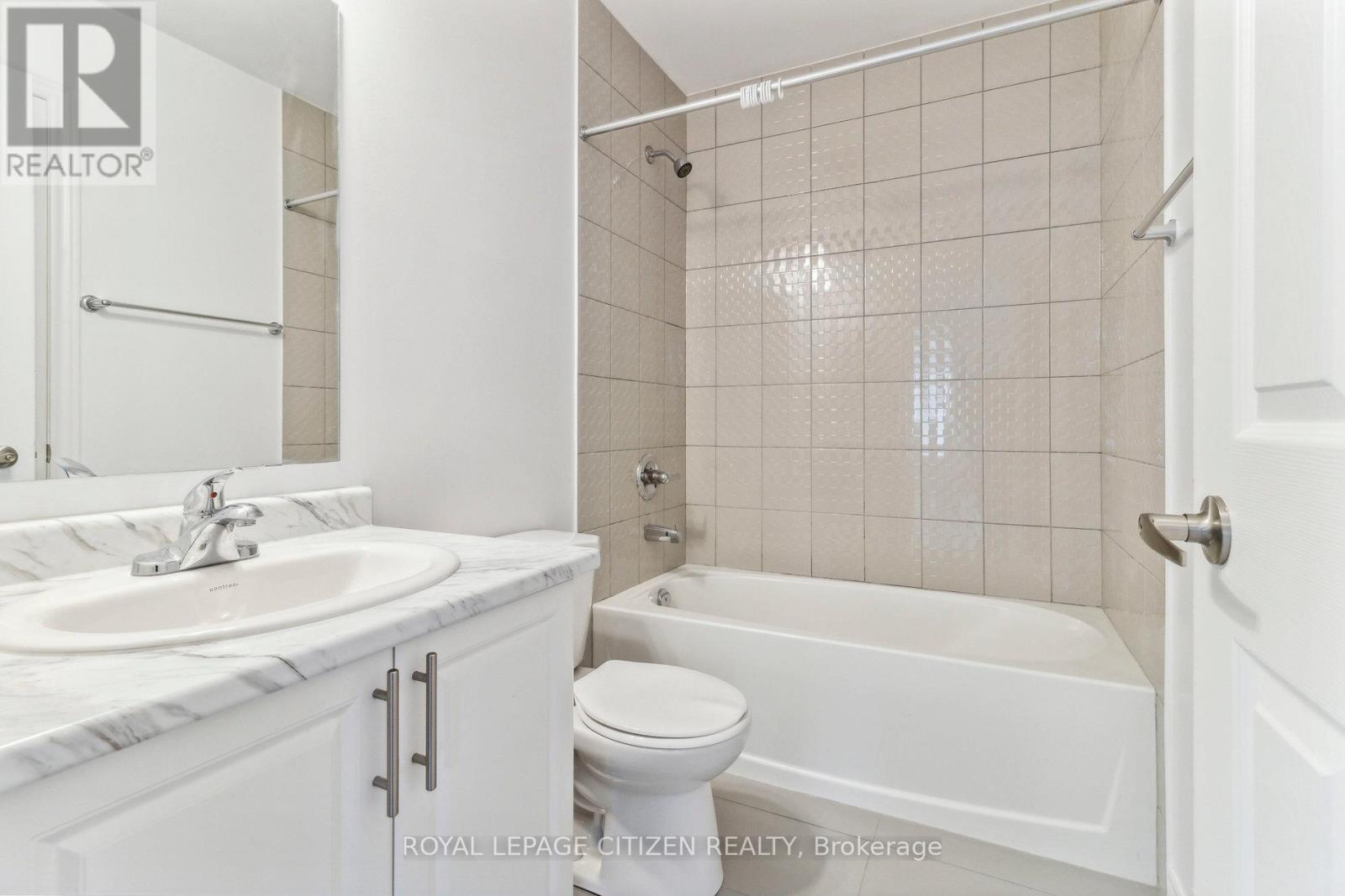 B - 526 White's Hill Avenue, Markham, Ontario  L6B 0J9 - Photo 29 - N13080714