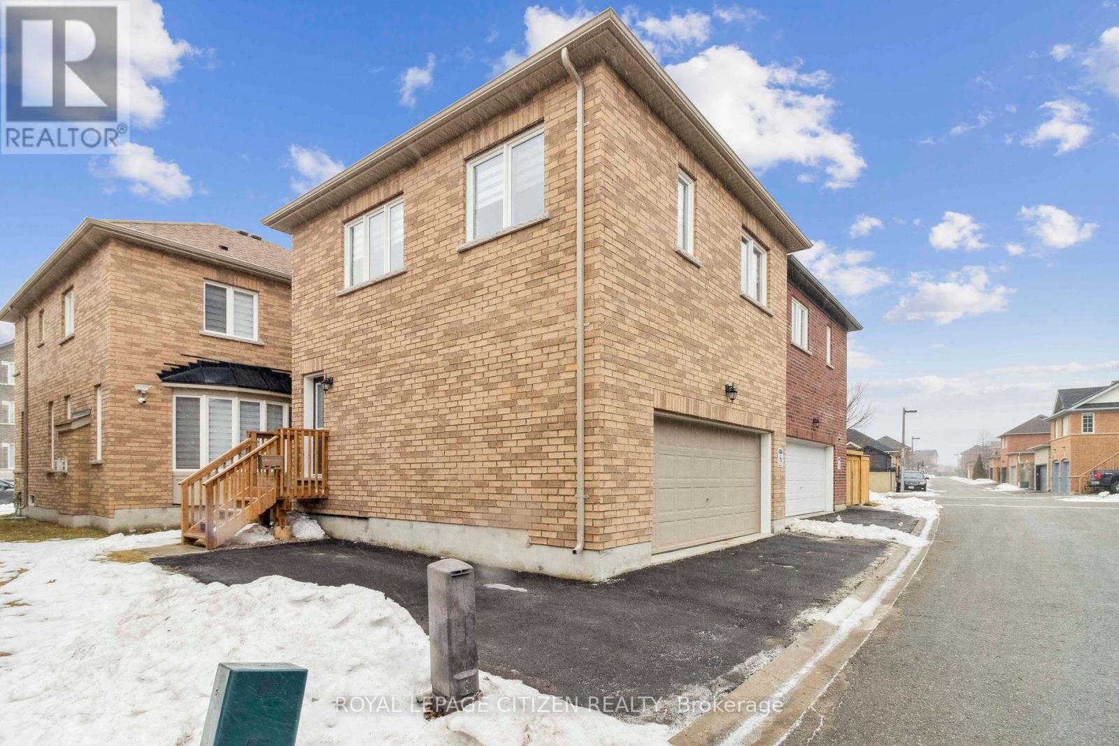 B - 526 White's Hill Avenue, Markham, Ontario  L6B 0J9 - Photo 3 - N13080714