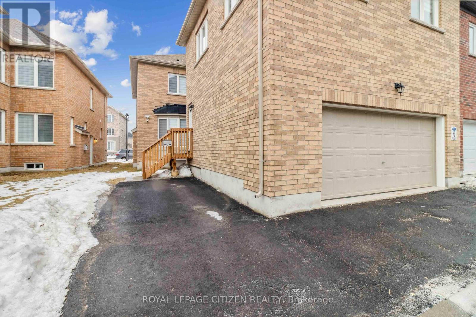 B - 526 White's Hill Avenue, Markham, Ontario  L6B 0J9 - Photo 5 - N13080714