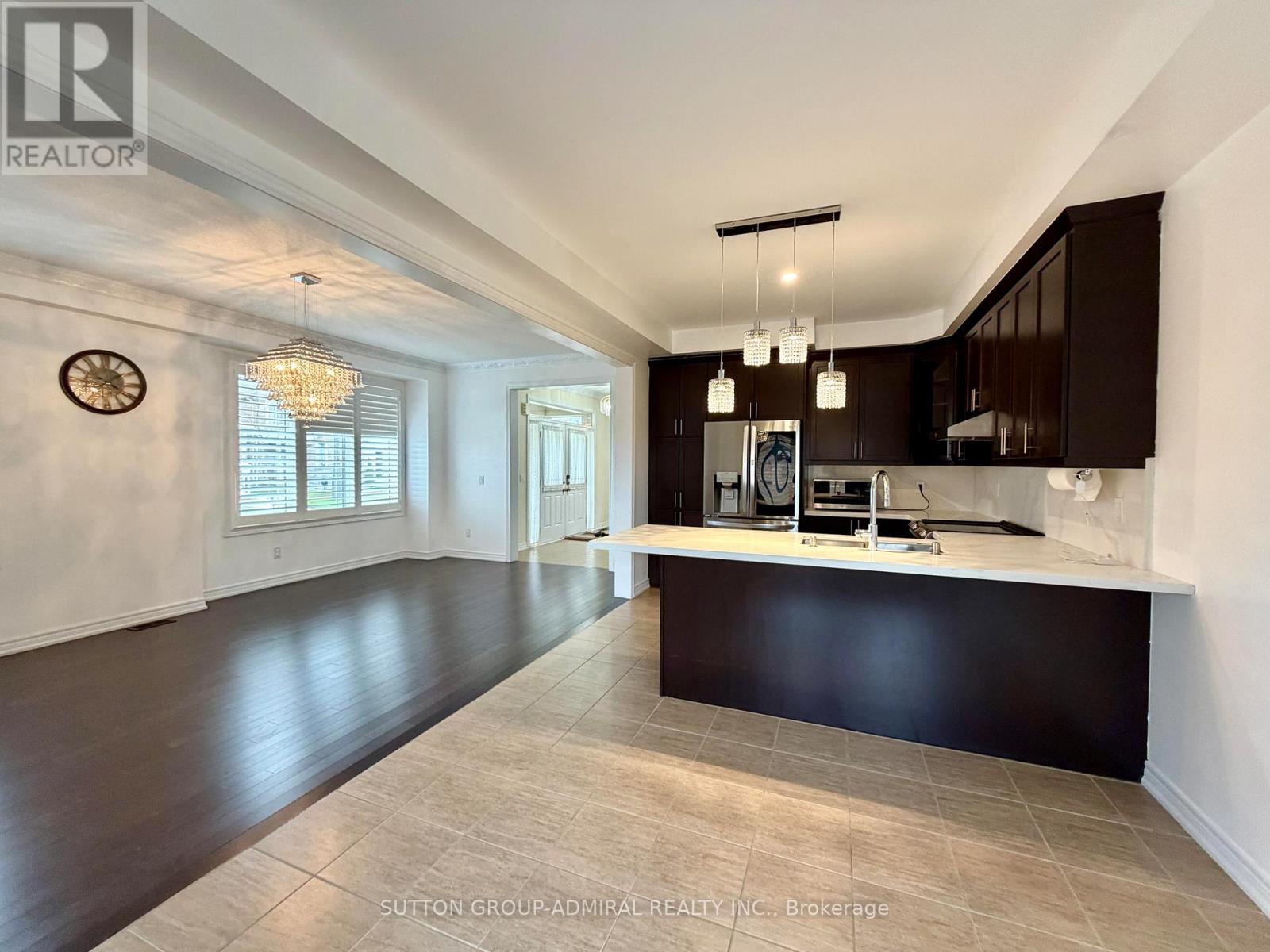 1 Gordon Landon Drive, Markham, Ontario  L6B 0X9 - Photo 2 - N13080814