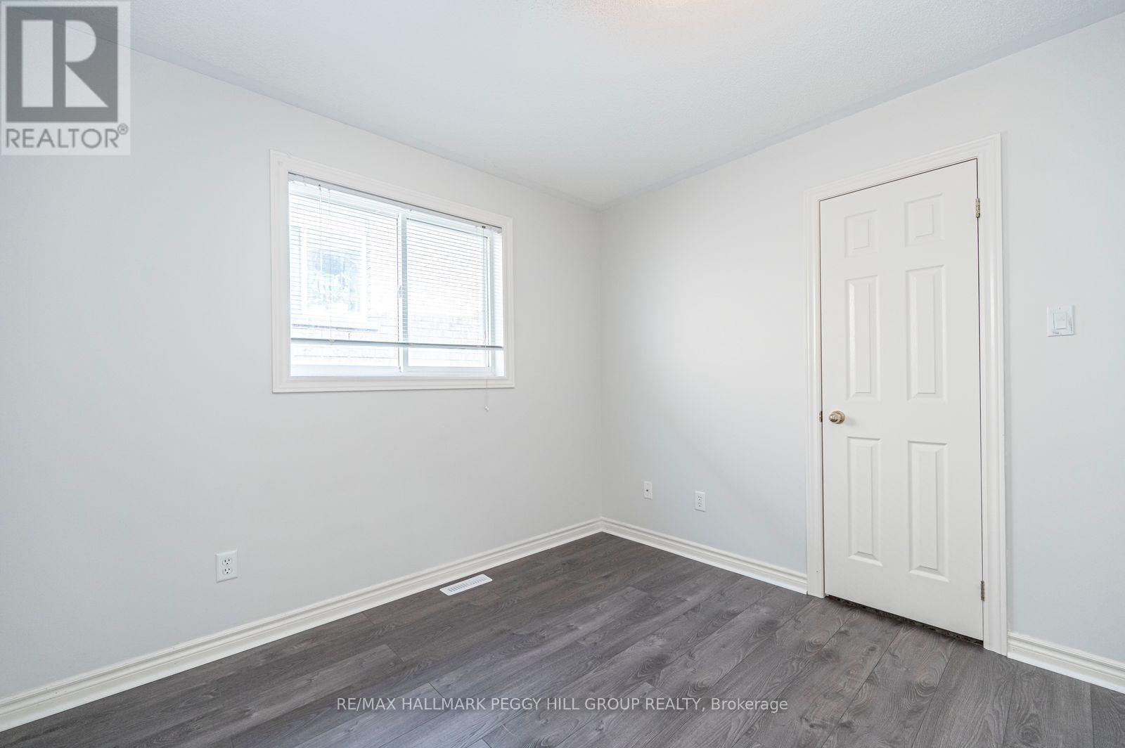 1 Michael Crescent, Barrie (East Bayfield), Ontario  L4M 6Y9 - Photo 8 - S13080580