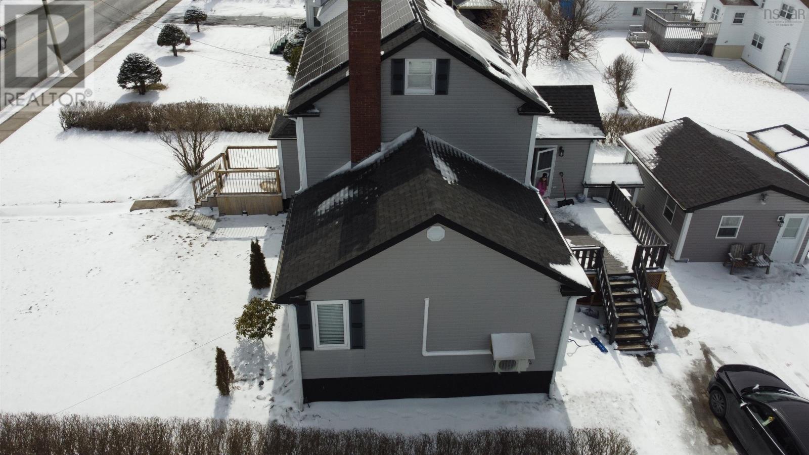 633 King Street, New Waterford, Nova Scotia  B1H 3Z2 - Photo 2 - 202606265