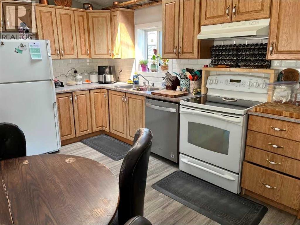 33, 6101 20th Avenue, Coleman, Alberta  T0K 0M0 - Photo 15 - A2306741