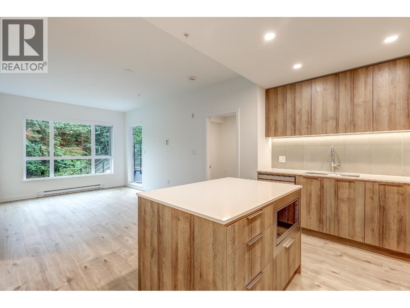 206 3594 Malsum Drive, North Vancouver, British Columbia  V7G 0B5 - Photo 6 - R3118838