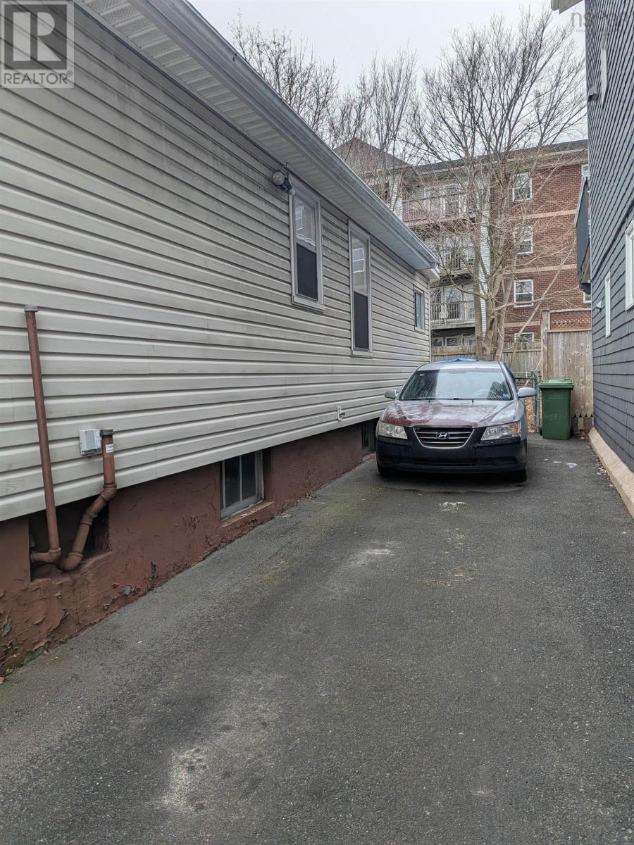 5655 Macara Street N, Halifax, Nova Scotia  B3K 1W3 - Photo 4 - 202607170