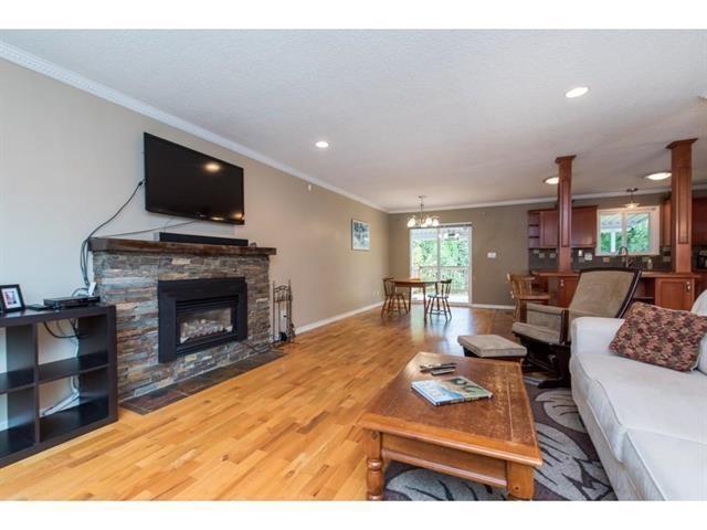 4815 201 Street, Langley, British Columbia  V3A 5V6 - Photo 6 - R3117381