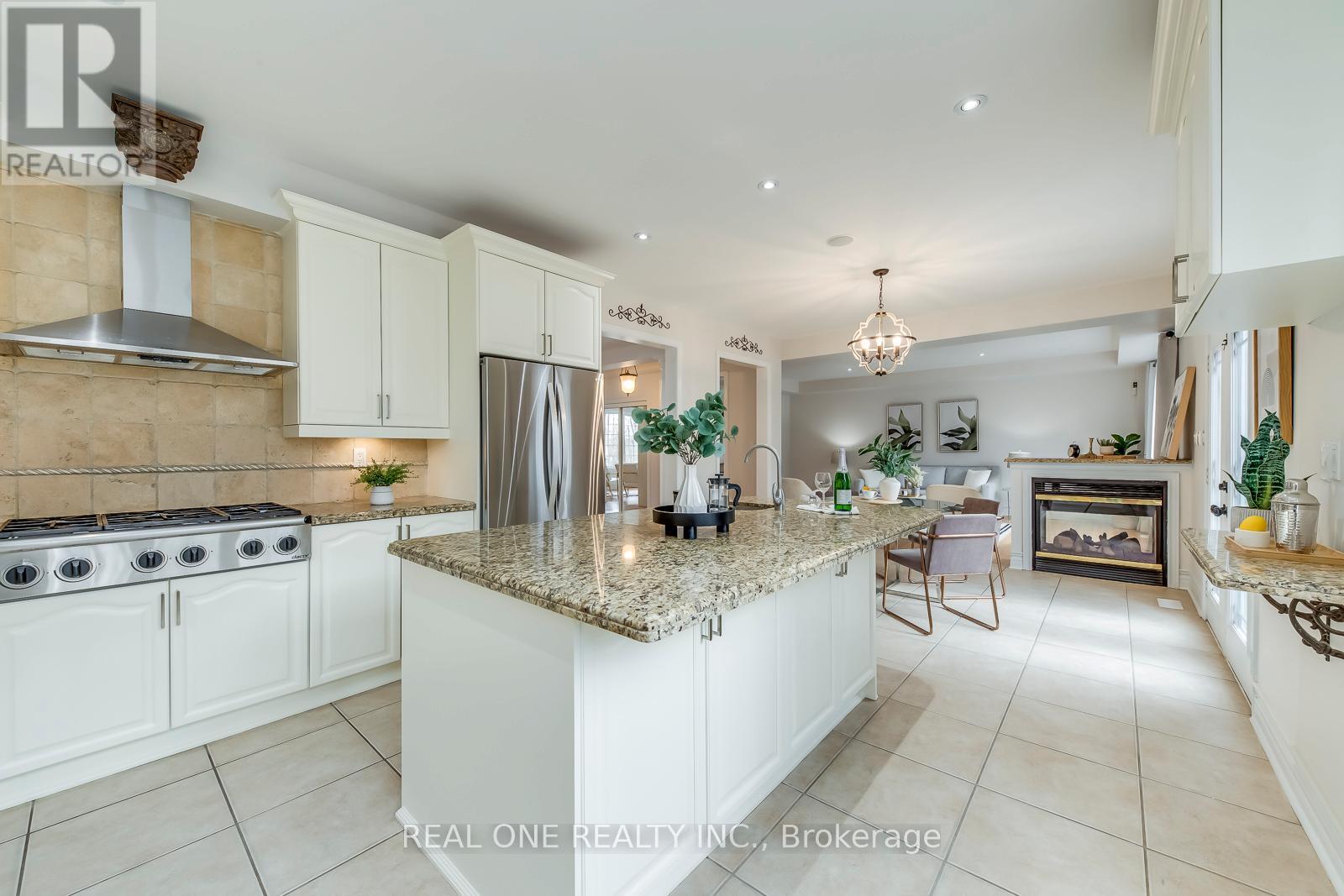 2326 Rockingham Drive, Oakville, Ontario  L6H 7J4 - Photo 14 - W13080594