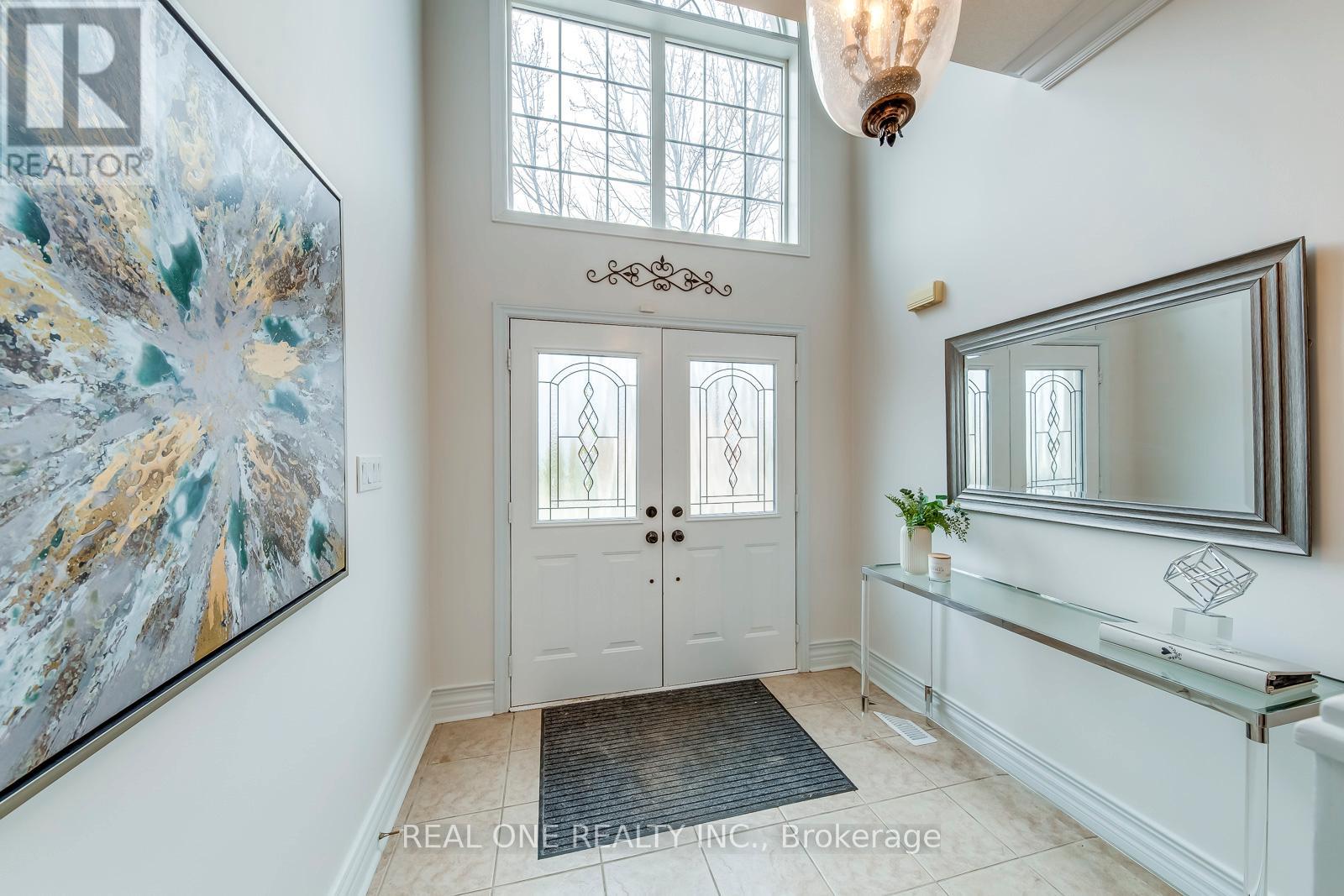 2326 Rockingham Drive, Oakville, Ontario  L6H 7J4 - Photo 3 - W13080594