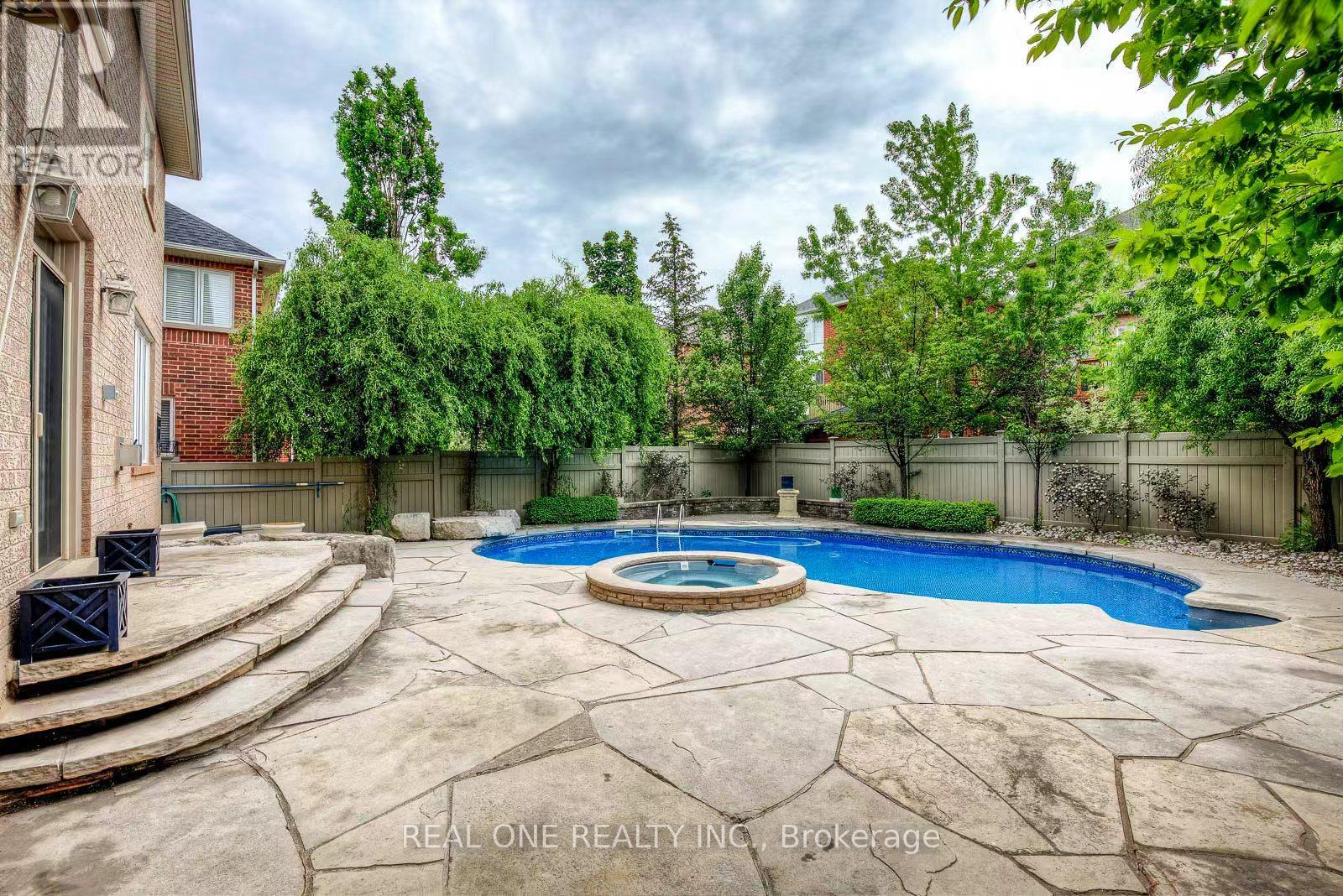 2326 Rockingham Drive, Oakville, Ontario  L6H 7J4 - Photo 45 - W13080594