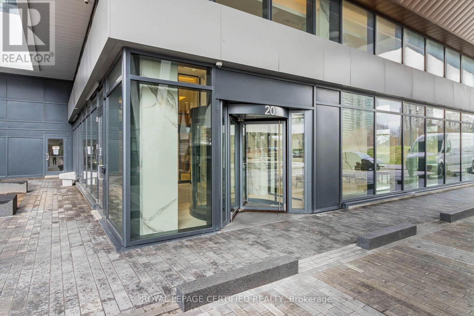 4701 - 20 Shore Breeze Drive, Toronto, Ontario  M8V 0C7 - Photo 2 - W13080652