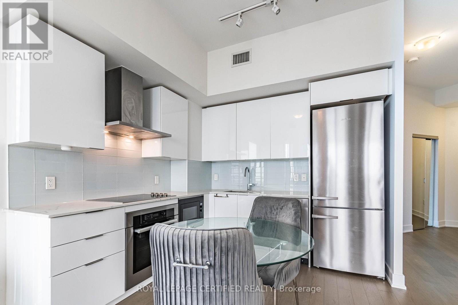 4701 - 20 Shore Breeze Drive, Toronto, Ontario  M8V 0C7 - Photo 9 - W13080652