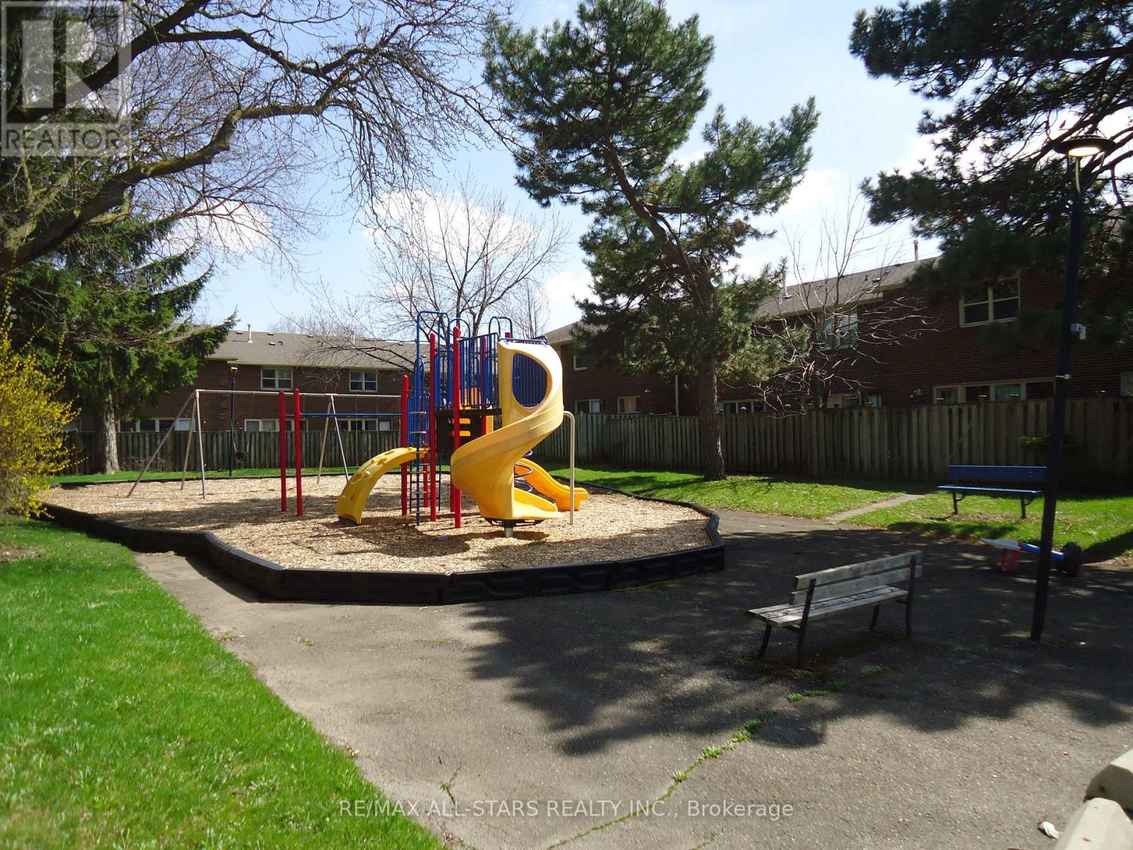 61 Eden Park Drive, Brampton, Ontario  L6T 3A5 - Photo 12 - W13080730