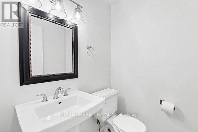 177 Mccraney Street W, Oakville, Ontario  L6H 1H8 - Photo 17 - W13080752
