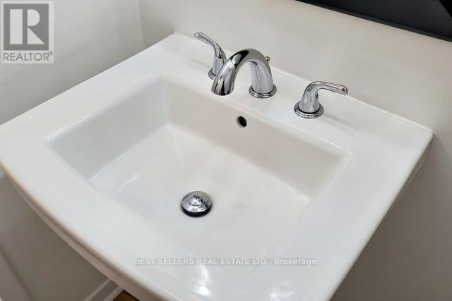 177 Mccraney Street W, Oakville, Ontario  L6H 1H8 - Photo 18 - W13080752