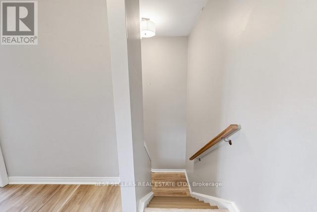 177 Mccraney Street W, Oakville, Ontario  L6H 1H8 - Photo 19 - W13080752