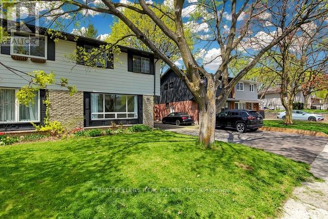 177 Mccraney Street W, Oakville, Ontario  L6H 1H8 - Photo 2 - W13080752
