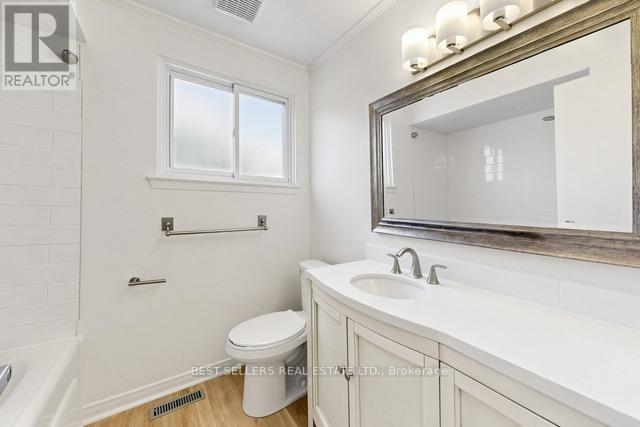 177 Mccraney Street W, Oakville, Ontario  L6H 1H8 - Photo 28 - W13080752