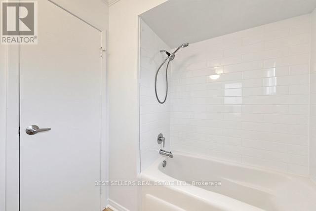 177 Mccraney Street W, Oakville, Ontario  L6H 1H8 - Photo 29 - W13080752