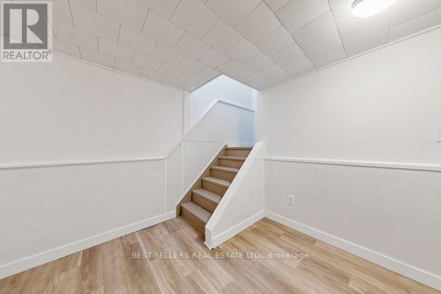 177 Mccraney Street W, Oakville, Ontario  L6H 1H8 - Photo 31 - W13080752
