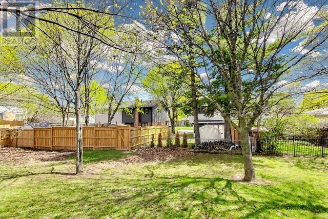 177 Mccraney Street W, Oakville, Ontario  L6H 1H8 - Photo 39 - W13080752
