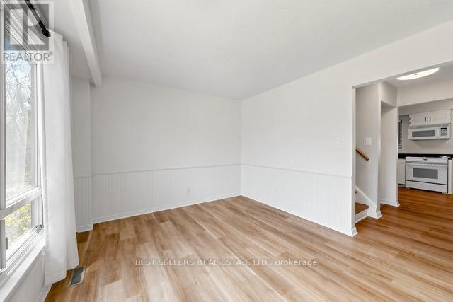 177 Mccraney Street W, Oakville, Ontario  L6H 1H8 - Photo 8 - W13080752
