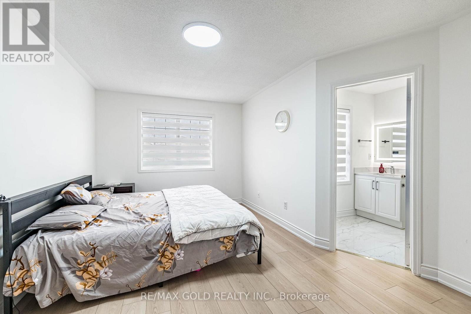 31 Garibaldi Drive, Brampton, Ontario  L6X 4Y7 - Photo 18 - W13080760