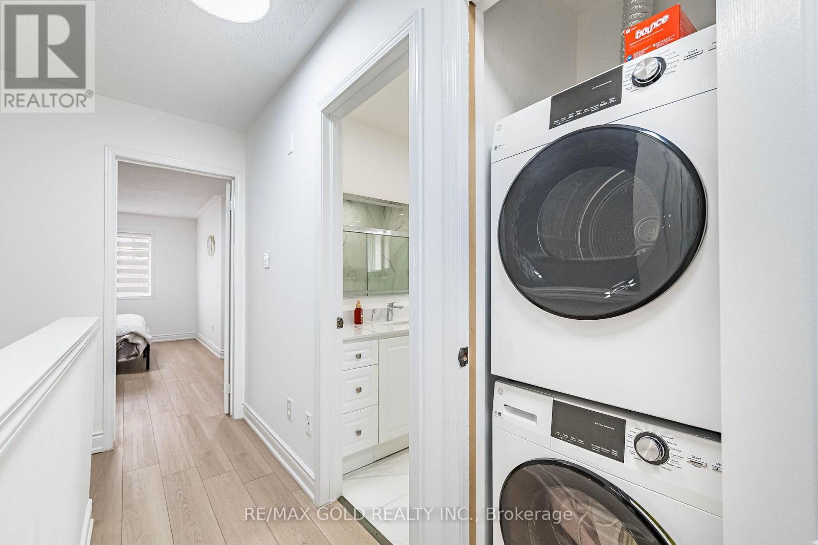31 Garibaldi Drive, Brampton, Ontario  L6X 4Y7 - Photo 25 - W13080760