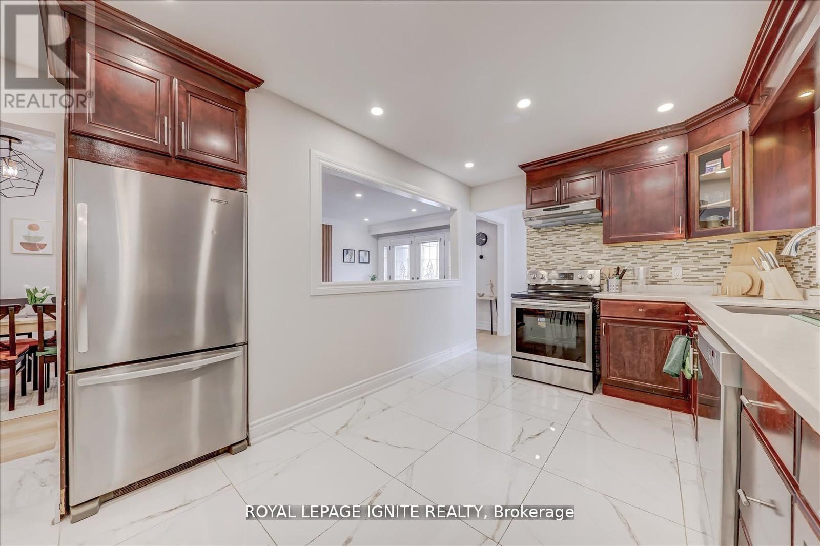 Main - 4023 Bishopstoke Lane, Mississauga, Ontario  L4Z 1H9 - Photo 13 - W13080780