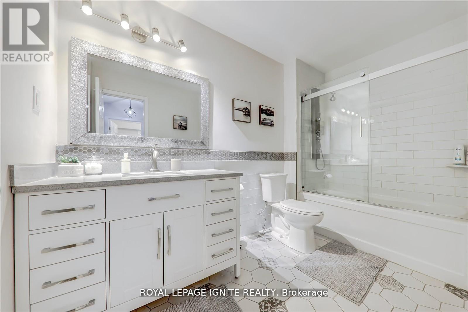 Main - 4023 Bishopstoke Lane, Mississauga, Ontario  L4Z 1H9 - Photo 18 - W13080780
