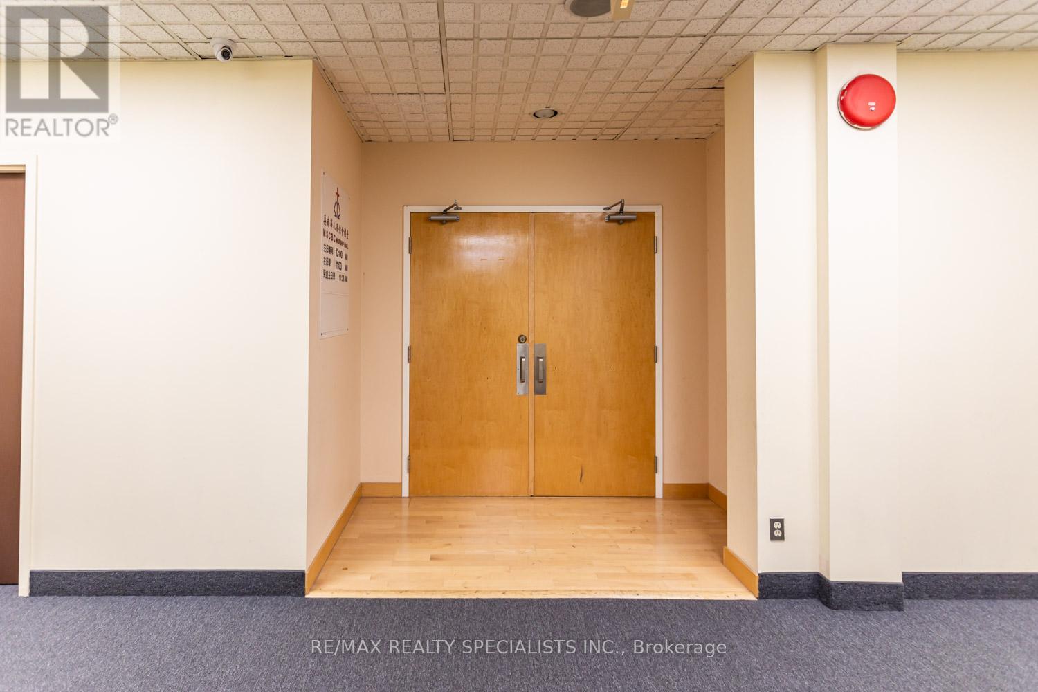 321,322,323,325 - 1550 South Gateway Road, Mississauga, Ontario  L4W 5G6 - Photo 15 - W13080798