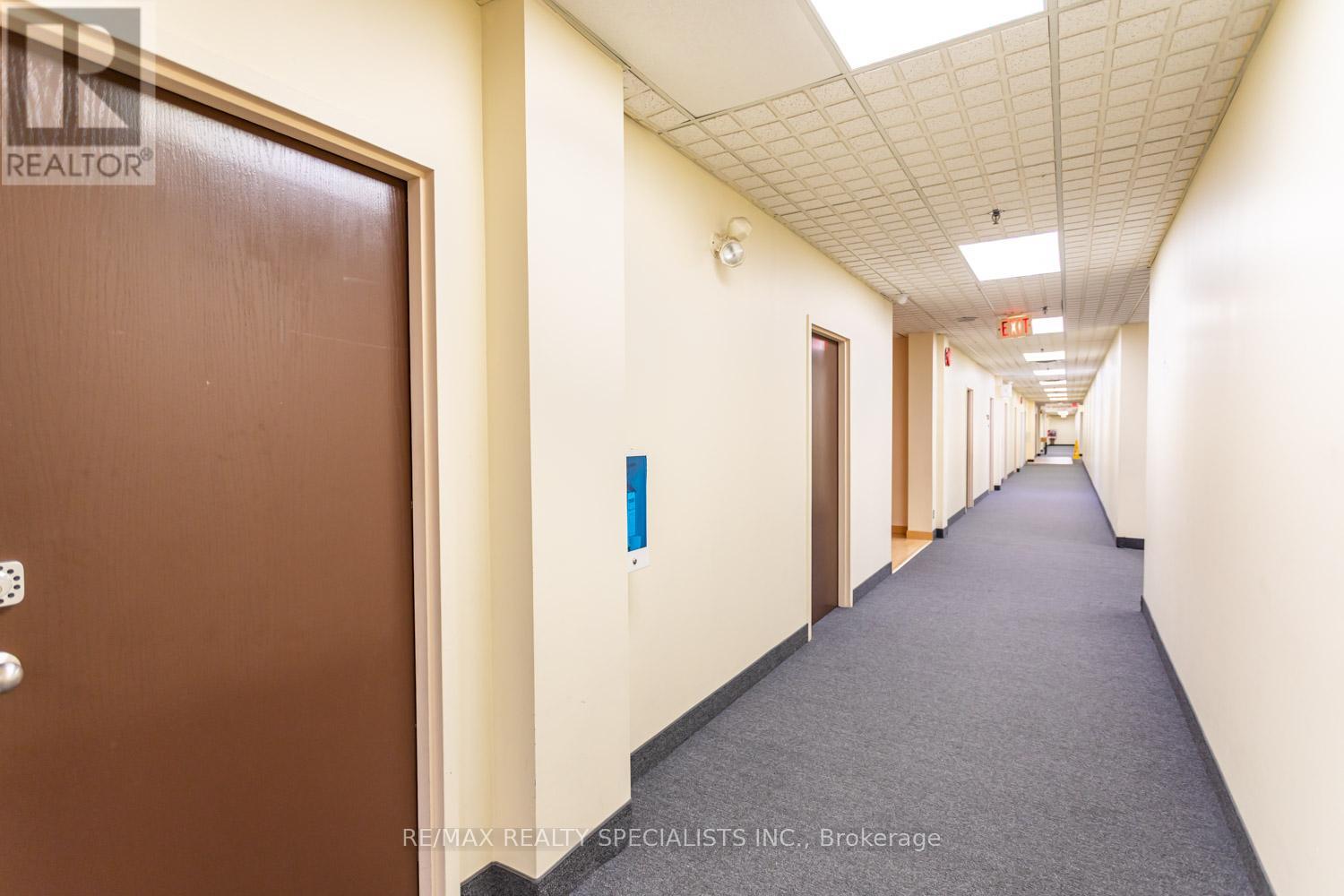 321,322,323,325 - 1550 South Gateway Road, Mississauga, Ontario  L4W 5G6 - Photo 17 - W13080798