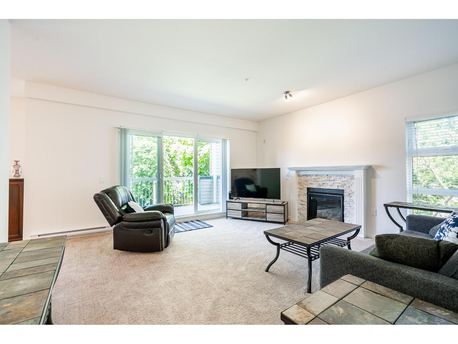 202 13911 70 Avenue, Surrey, British Columbia  V3W 6B4 - Photo 5 - R3119013