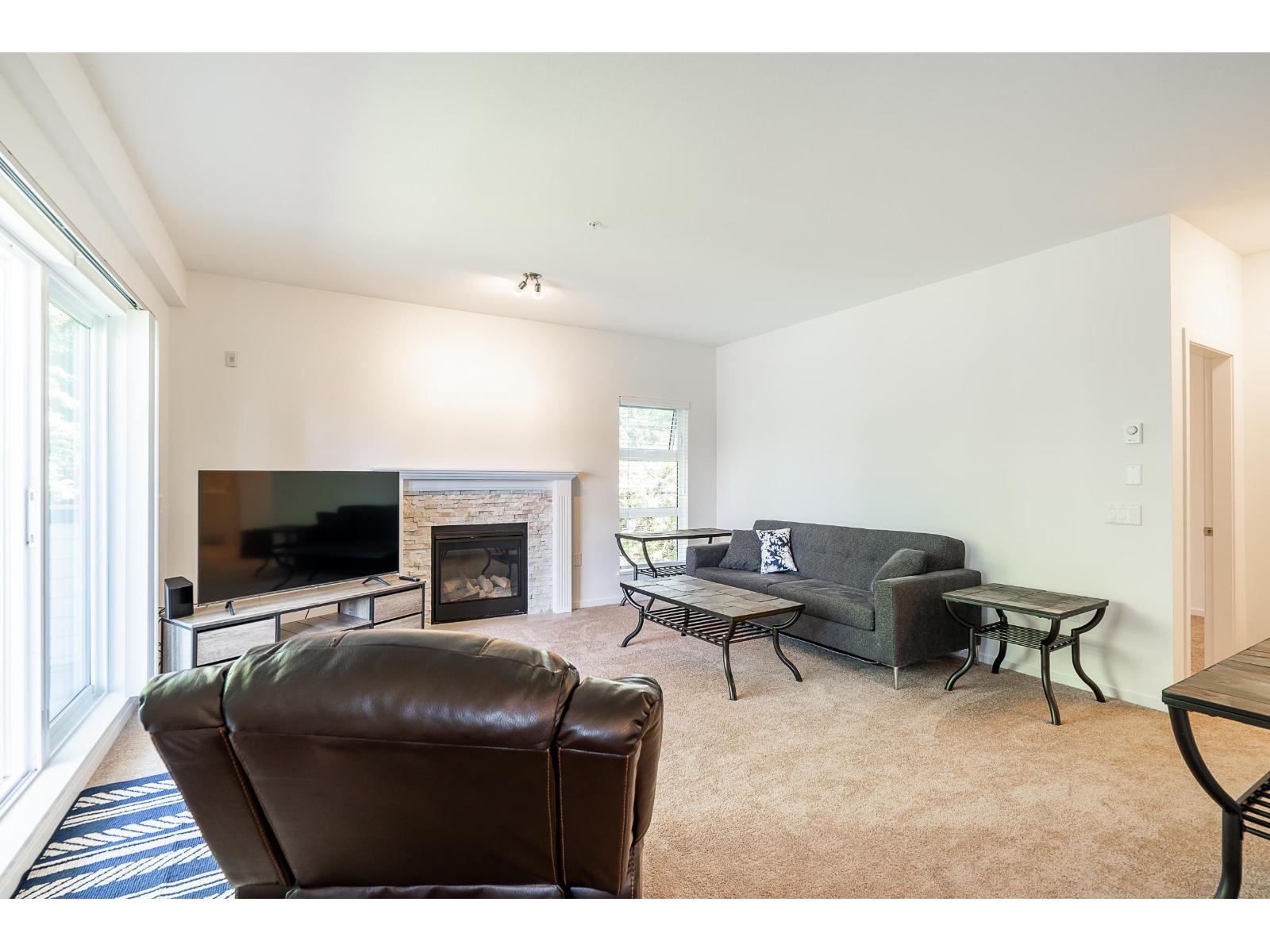 202 13911 70 Avenue, Surrey, British Columbia  V3W 6B4 - Photo 6 - R3119013