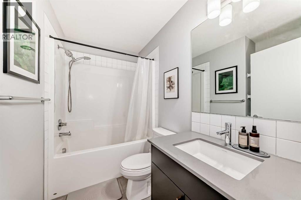 19 Rowley Common NW, Calgary, Alberta  T3L 0G4 - Photo 32 - A2303482